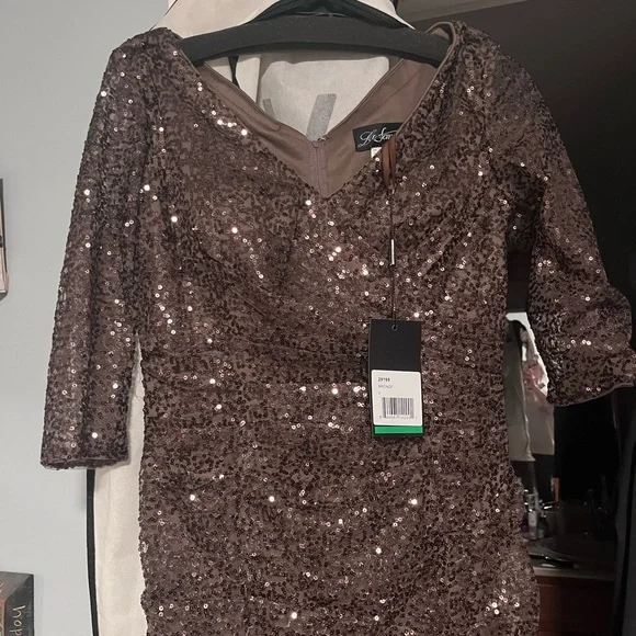 Size 6 La Femme bronze sparkle gown with flattering rouching at the waist. - Picture 5 of 5